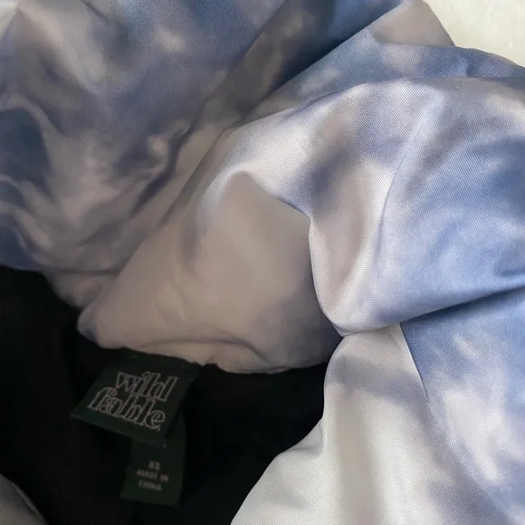 white and blue Wild Fable watercolor cloud puffer coat - Picture 3 of 8